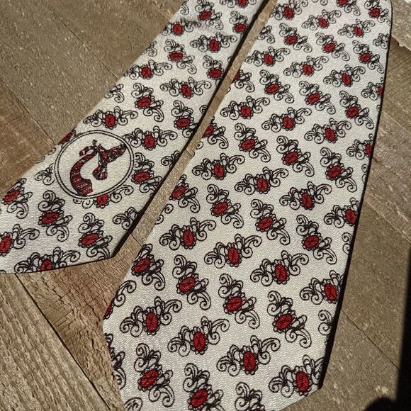 1940s Cardinal Necktie, white red and black scroll design with cardinal - Picture 3 of 5